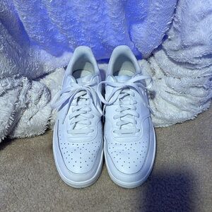 Nike Court Vision Low